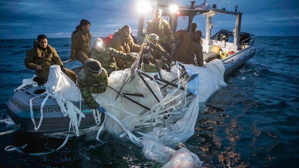 The remains of the downed balloon were recovered from the Atlantic by US forces: investigations revealed that China had installed a good US technology.